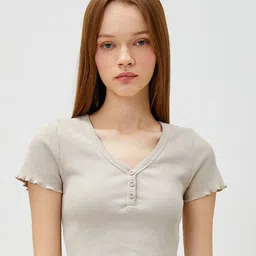 Koton Ribbed V-Neck Fitted Crop Top-image-41