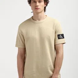 Calvin Klein Men Solid Round Neck T-shirt-image-24
