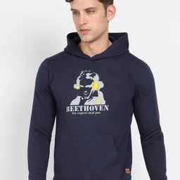 Campus Sutra Graphic Printed Hooded Pure Cotton Pullover Sweatshirt-image-44