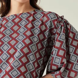 The Kaftan Company Printed Top & Capris image 3
