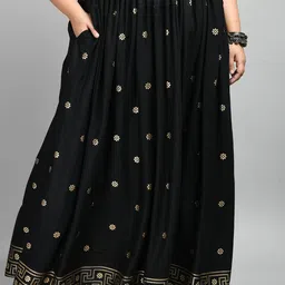 PrettyPlus by Desinoor.com Floral Printed Gathered Maxi Flared Skirt image 3