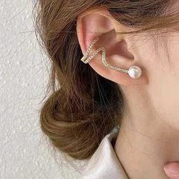 VAGHBHATT Gold-Plated Twisted Shining Studs Earrings image 4
