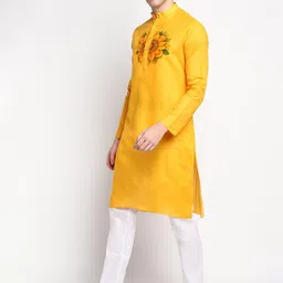 DEVOILER Ethnic Motifs Printed Regular Kurta With Pyjamas image 4