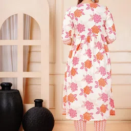 FCV Floral Printed Regular Sequinned Pure Cotton Kurta with Trousers & Dupatta image 5