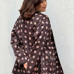 Chidiyaa Women Shawl Collar Conversational Printed Casual Reversible Tailored Jacket image 4