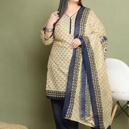 Rajnandini Plus Size V-Neck Ethnic Motifs Printed Straight Kurta with Salwar & Dupatta image 5