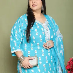 Rajnandini Plus Size Sweetheart Neck Floral Printed Straight Kurta with Salwar & Dupatta image 3
