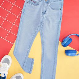 YU by Pantaloons Boys Slim Fit Clean Look Stretchable Jeans-picture-10