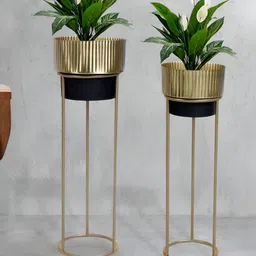 THE HOME CO. 2-Pcs Gold Toned Textured Metal Planter With Holder-52