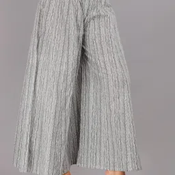 HIGHLIGHT FASHION EXPORT Printed & Embellished Pure Cotton Co-Ords With Overcoat image 5