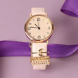 HAUTE SAUCE by  Campus Sutra Analogue Watch With Crescent Moon Watch Charm AW23_HSCW5097 image 1