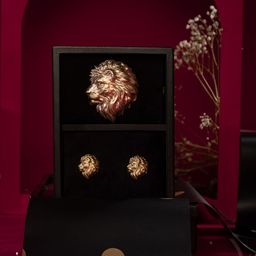 COSA NOSTRAA Gold-Toned Lion Brooch-image-97
