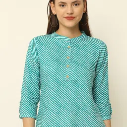 Vastralay Leheriya Printed Top-picture-4