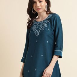 Sangria Ethnic Motifs Yoke Design Thread Work Thread Work Kurti-picture-15