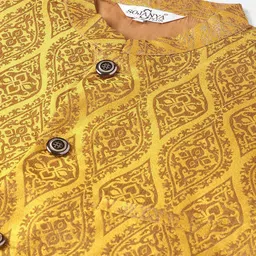 SOJANYA PLUS Ethnic Woven Design Regular Straight Kurta & Pyjamas With Nehru Jacket image 3