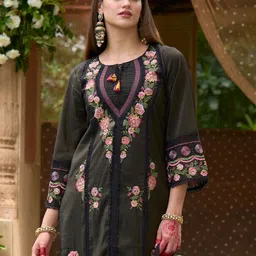 Indo Era Women Floral Embroidered Panelled Thread Work Kurta with Trousers & With Dupatta-33
