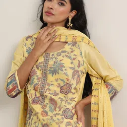 Libas Floral Woven Design Round Neck Regular Straight Kurta With Trousers & Dupatta-picture-14