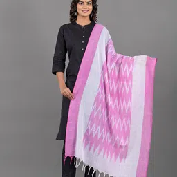 Apratim Geometric Printed Cotton Tasseled Dupatta-7