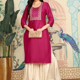 Ishin Ethnic Motifs Yoke Design Round Neck Straight Zari Kurta-image-47