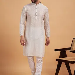 House of Pataudi Geometric Embroidered Sequinned Straight Kurta-image-46