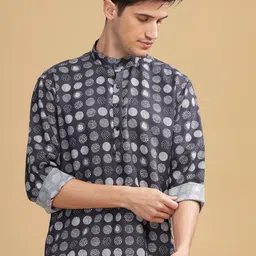 Anouk Abstract Printed Mandarin Collar Cotton Straight Short Kurta-picture-38