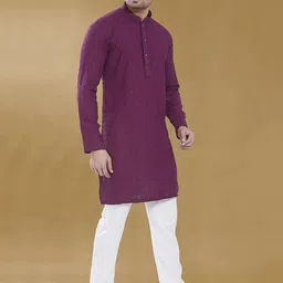 DIVISIVE Men Embroidered Thread Work Kurta-image-46