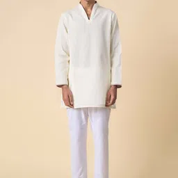 Tasva Men Mandarin Collar Cotton Panelled Kurta-31