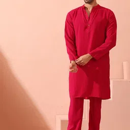 Swtantra Mandarin Collar Velvet Kurta-image-9
