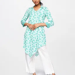 Global Desi Green & White Floral Printed Collar Neck Regular Kurta-picture-47