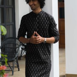 Shasak Ethnic Motifs Printed Cotton Kurta-image-33