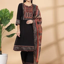 Nayam By Lakshita Floral Yoke Design Regular Patchwork Chanderi Cotton Kurta with Palazzos-picture-45