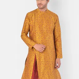 DEYANN Men Yellow Ethnic Motifs Printed Kurta-image-77