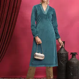 Vishudh V-Neck Straight Kurta-image-70