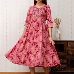 BAIRAJ Women Floral Printed Gotta Patti Anarkali Kurta-picture-41