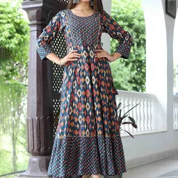 KALINI Geometric Printed Anarkali Kurta-19