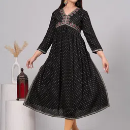 ANJAYA Geometric Printed V-Neck Thread Work A-Line Kurta image 1