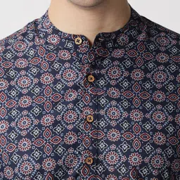 Saffron Threads Men Abstract Printed Pure Cotton Kurta image 4