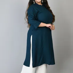 PrettyPlus by Desinoor.com Women Plus Size Kurta image 3