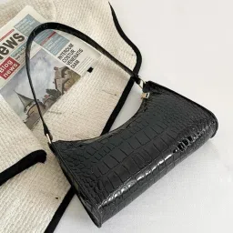 Black Women Sling Bag L.S-222-SLNBG-CHND-SHPE-CROCO-BLCK_14-image-26