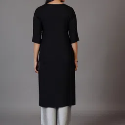 Libas Geometric Yoke Design Thread Work Kurta image 5