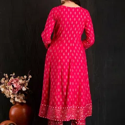 D K W Ethnic Motifs Printed Sequinned Detailed Anarkali Kurta & Trouser With Dupatta image 4