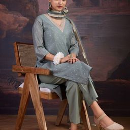House of Pataudi Kurta With Trousers & Dupatta-16