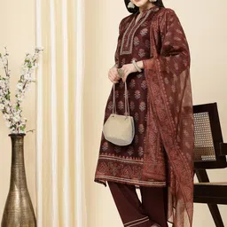 Nayam By Lakshita Floral Printed Regular Kurta with Palazzos & With Dupatta image 2