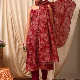Inddus Maroon Floral Printed Shoulder Straps Straight Kurta With Trousers & Dupatta-9