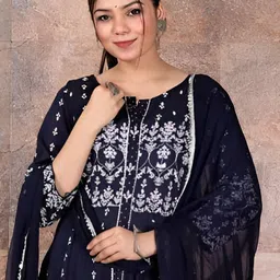 Subh LAXMI Ethnic Motifs Embroidered Regular Thread Work Kurta with Trousers & Dupatta image 2