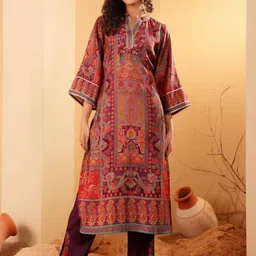 Varanga Ethnic Motifs Printed Gotta Patti Chanderi Silk Kurta With Trousers-33