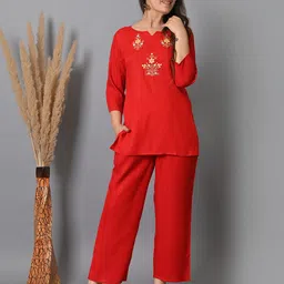 IQRAAR Embroidered Notch Neck Top With Pant-picture-13