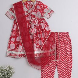 The Magic Wand Girls Floral Printed Empire Kurta With Trousers & Dupatta-image-95