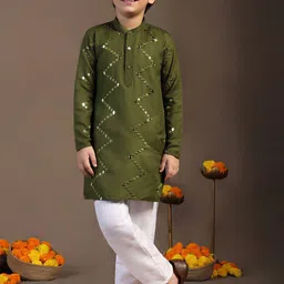 FASHION DREAM Boys Embroidered Regular Kurta with Pyjamas-35