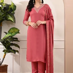 Bunai Dhaga Floral Embroidered V-Neck Straight Kurta With Trouser & Dupatta-image-5